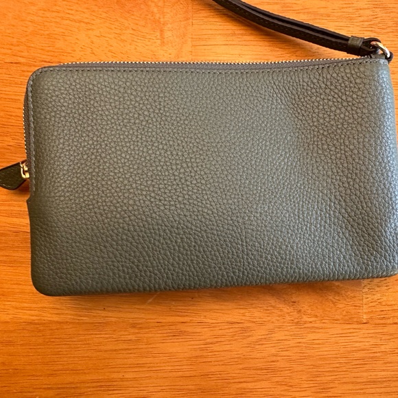 Coach wristlet - Picture 2 of 4